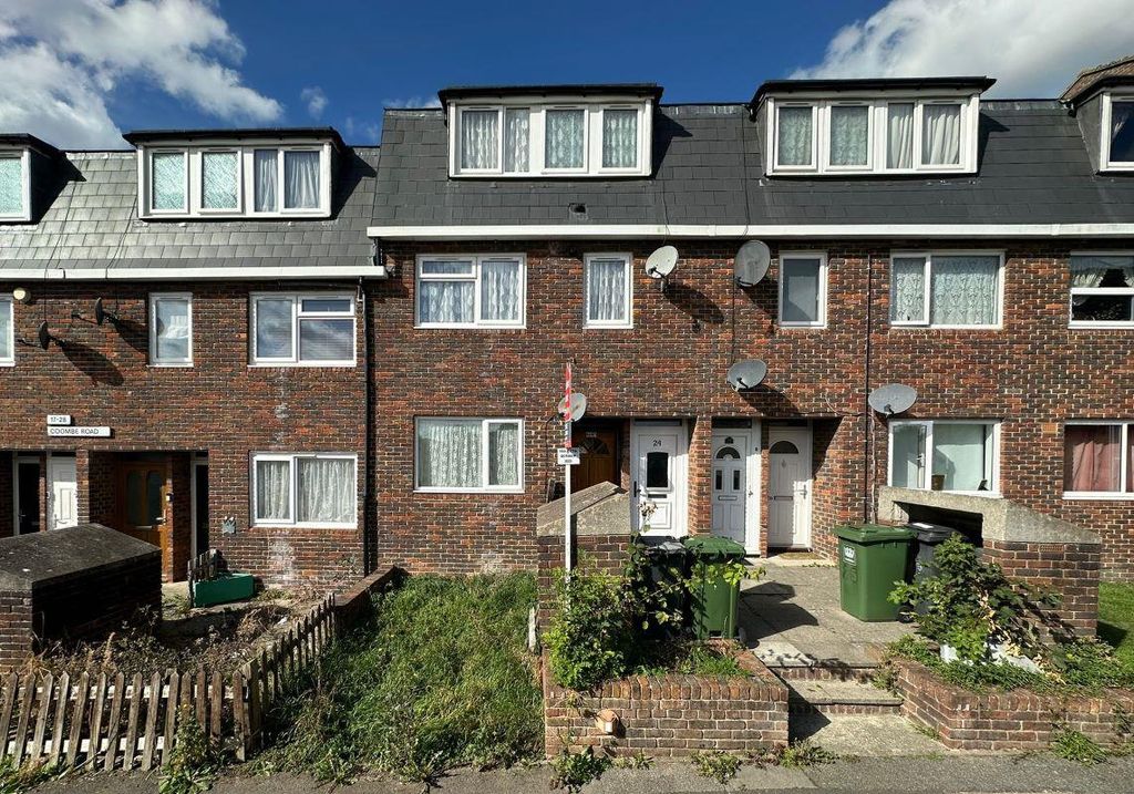 Property photo 1 of 10 2286220_Web_Medium.Jpeg