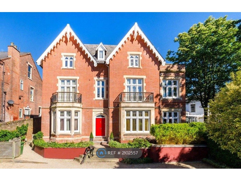 Property photo 1 of 11 Sandfield House