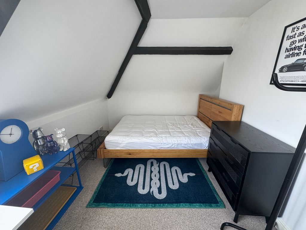 Property photo 2 of 6