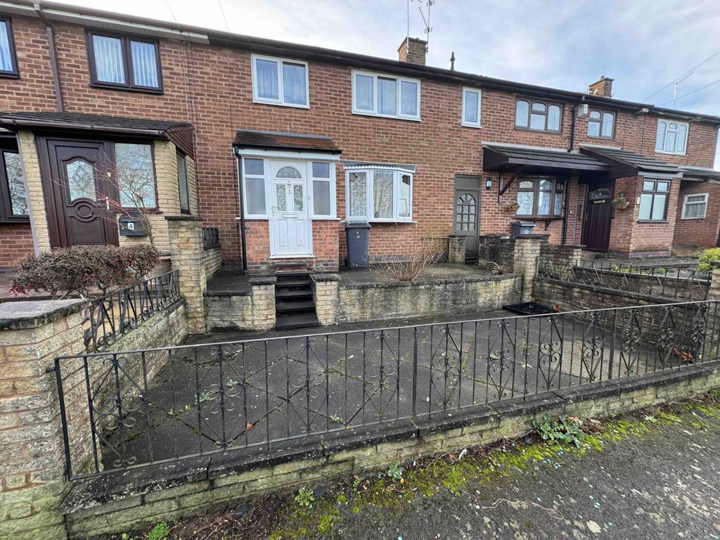 Property photo 1 of 17 Charming 3-Bedroom Home In The Heart Of Le5: Modern Comfort And Convenient Living
