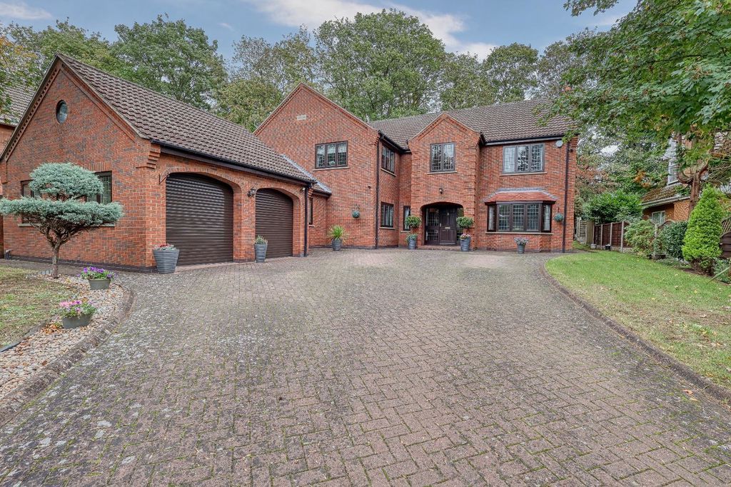 Property photo 2 of 59 Frontal