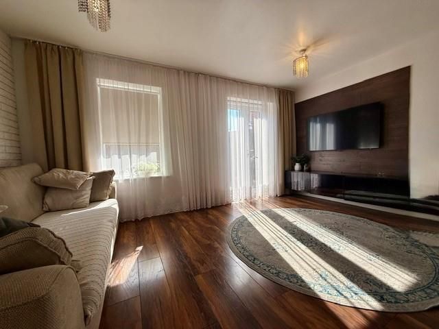 Property photo 3 of 10 Lounge.Jpg