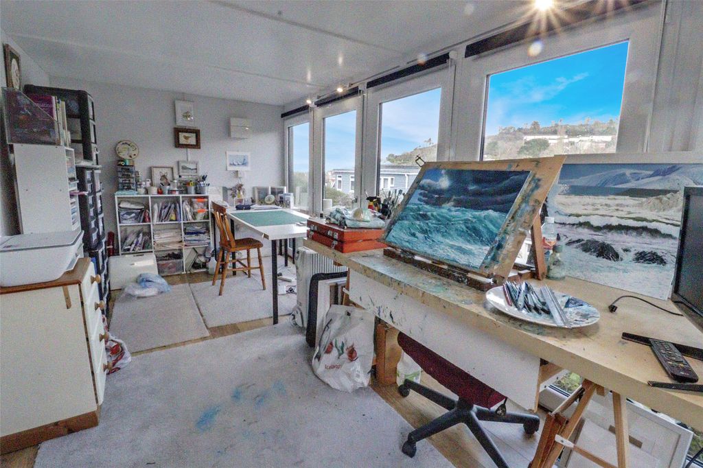 Property photo 3 of 18 3 - Picture No. 15