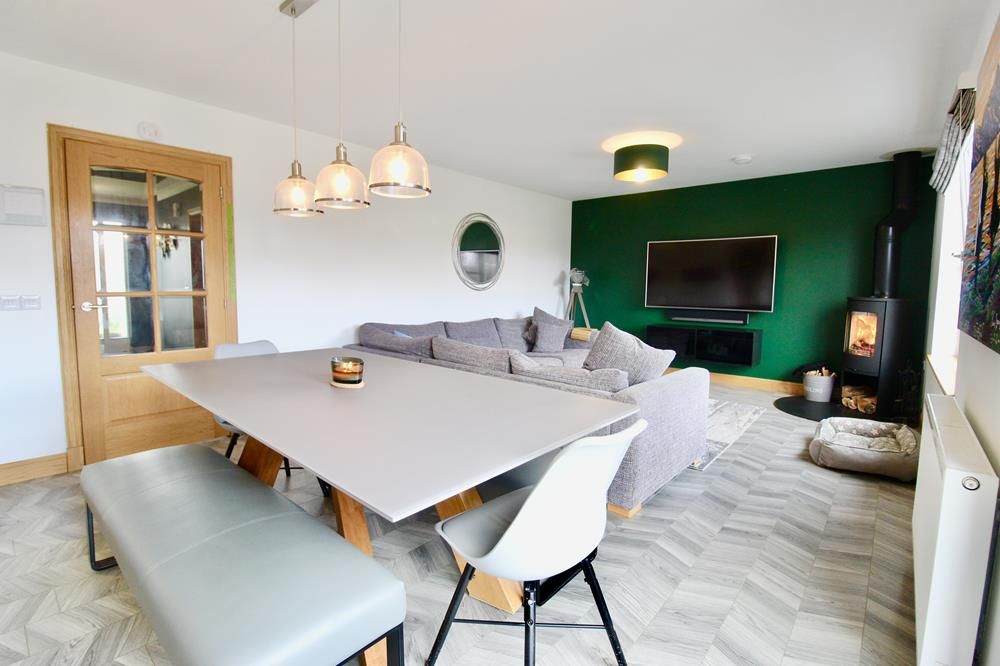 Property photo 2 of 20 Dining Area