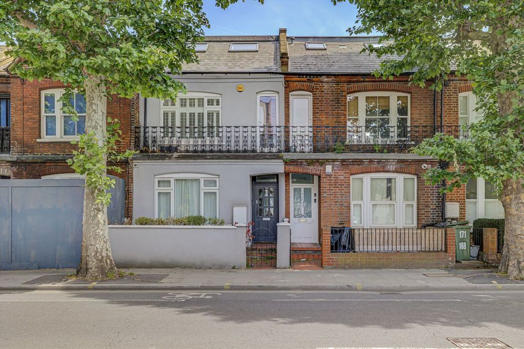 Property photo 1 of 10