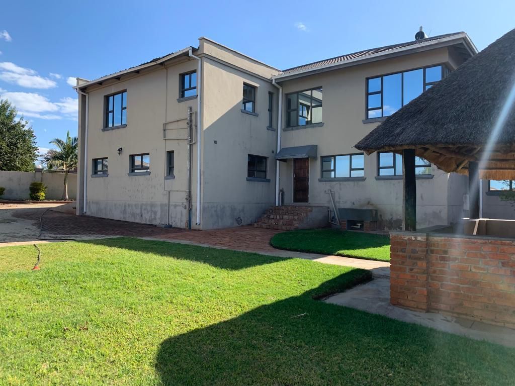 Property photo 1 of 11