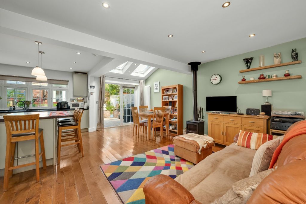 Property photo 2 of 16 Kitch/Dine/Family