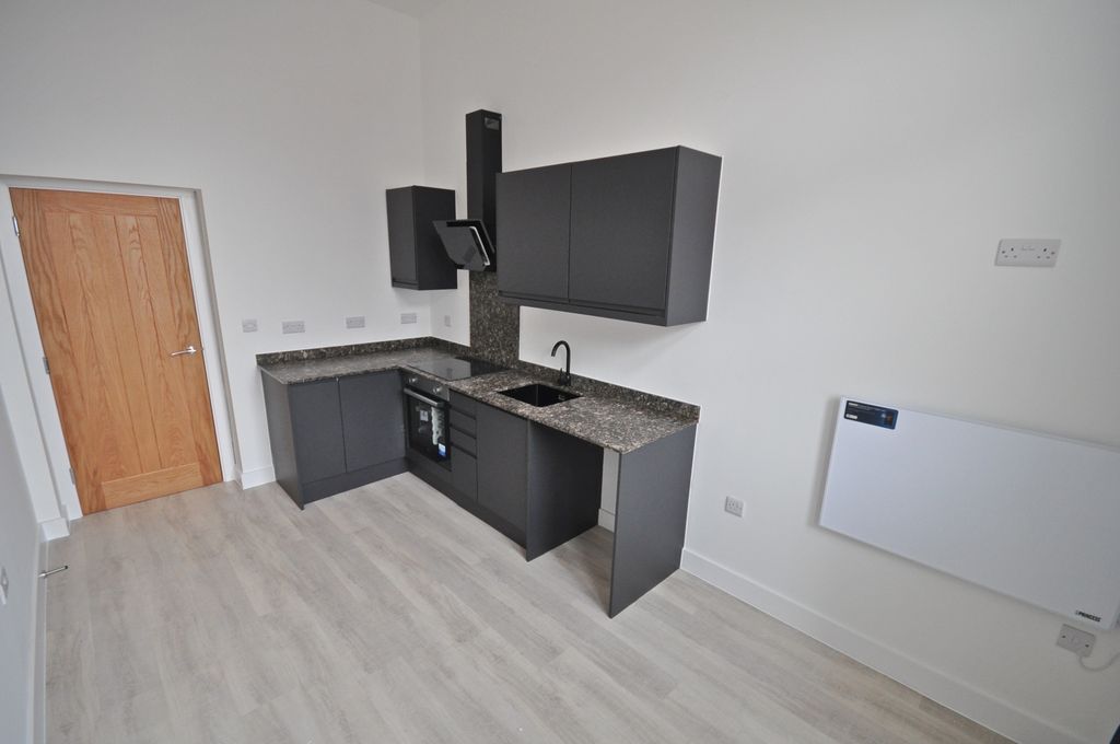 Property photo 1 of 4 Cover