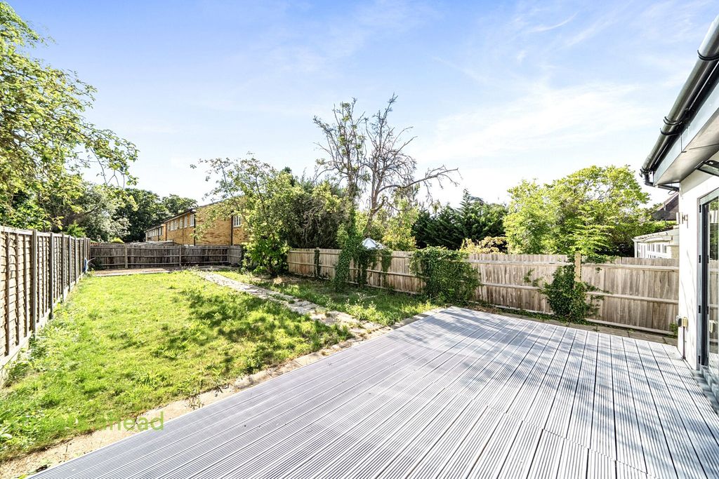 Property photo 3 of 18 9c095d2E-3d0c-425...