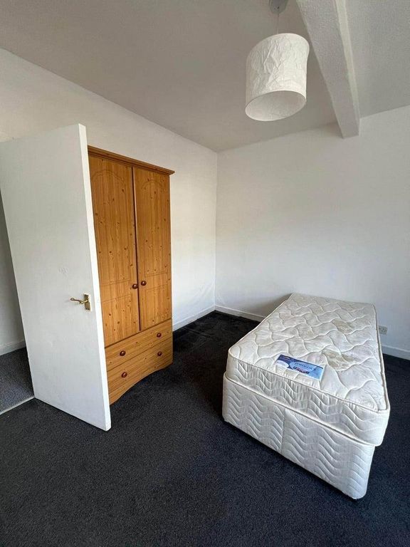 Property photo 3 of 11 Photo 3