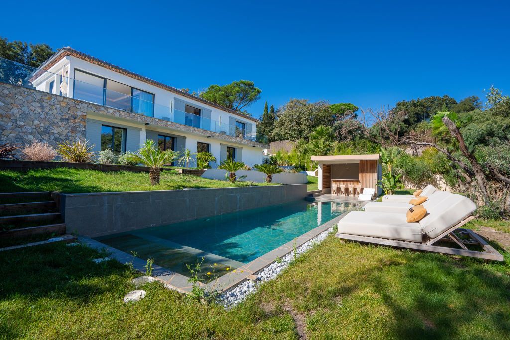 Property photo 1 of 28 Image