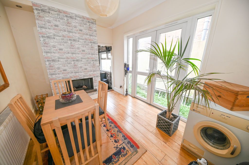 Property photo 3 of 12 Photo 3