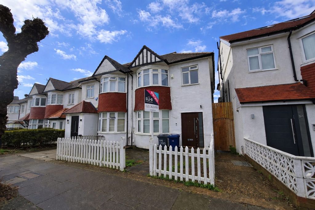 Property photo 1 of 15 4 Bed Semi-Detached House For Sale Golders Manor Drive, London Nw11