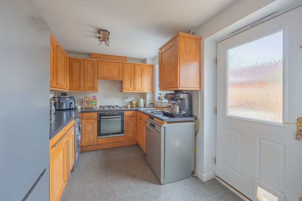 Property photo 3 of 19 Ewemove Taunton Burge Meadow (5)