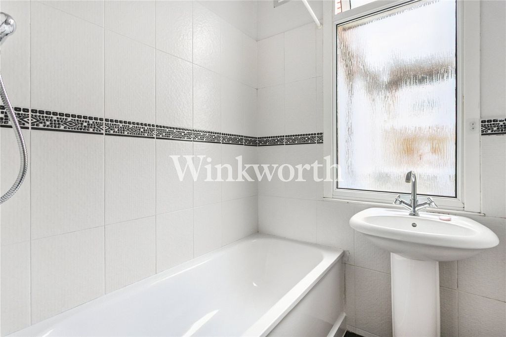Property photo 3 of 8 Picture No. 03