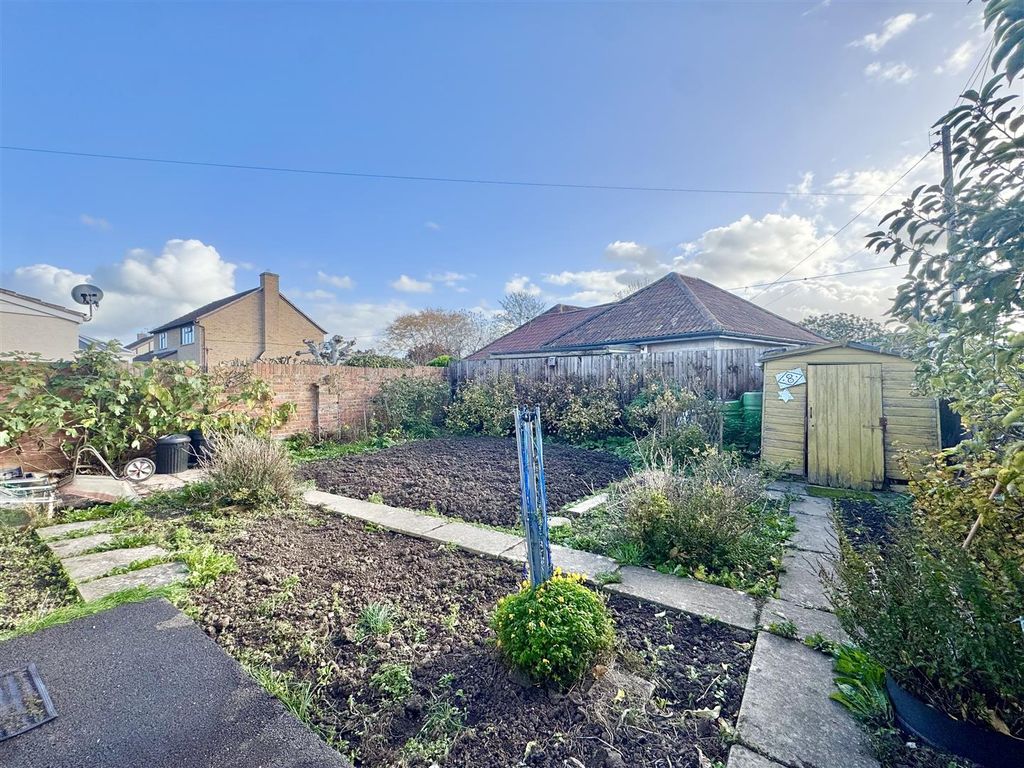 Property photo 2 of 19