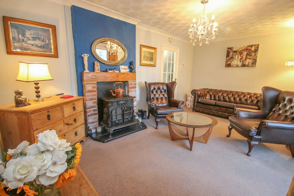 Property photo 3 of 19