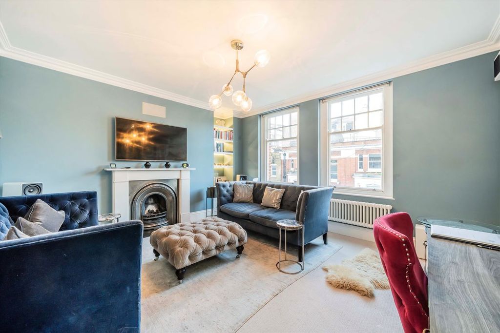 Property photo 2 of 6