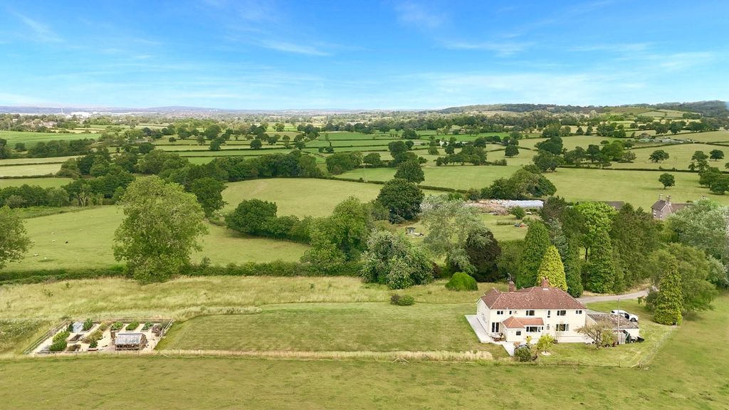 Property photo 1 of 37