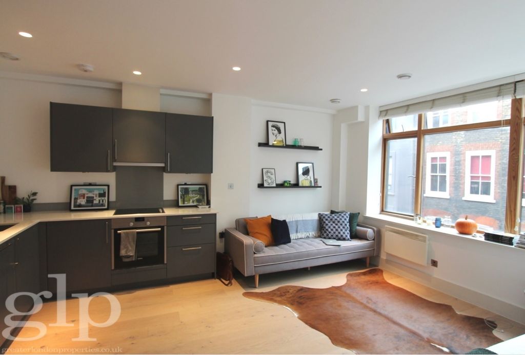 Property photo 3 of 5 953335