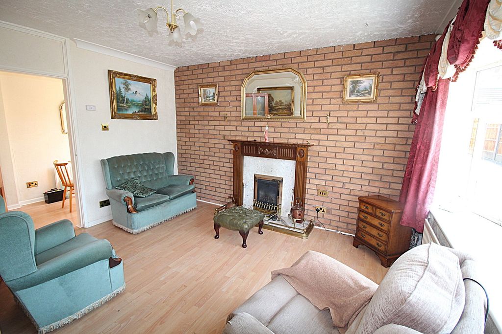Property photo 2 of 24
