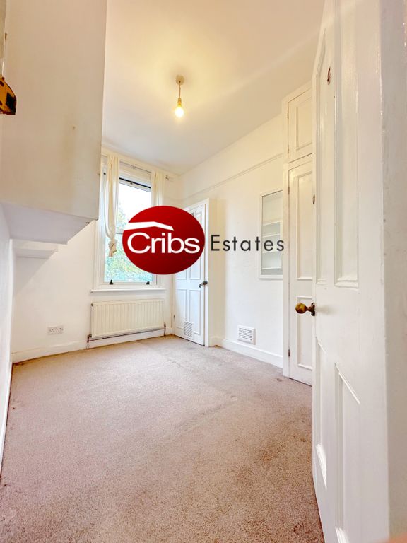 Property photo 1 of 8 Single Bedroom Available To Rent In Se6