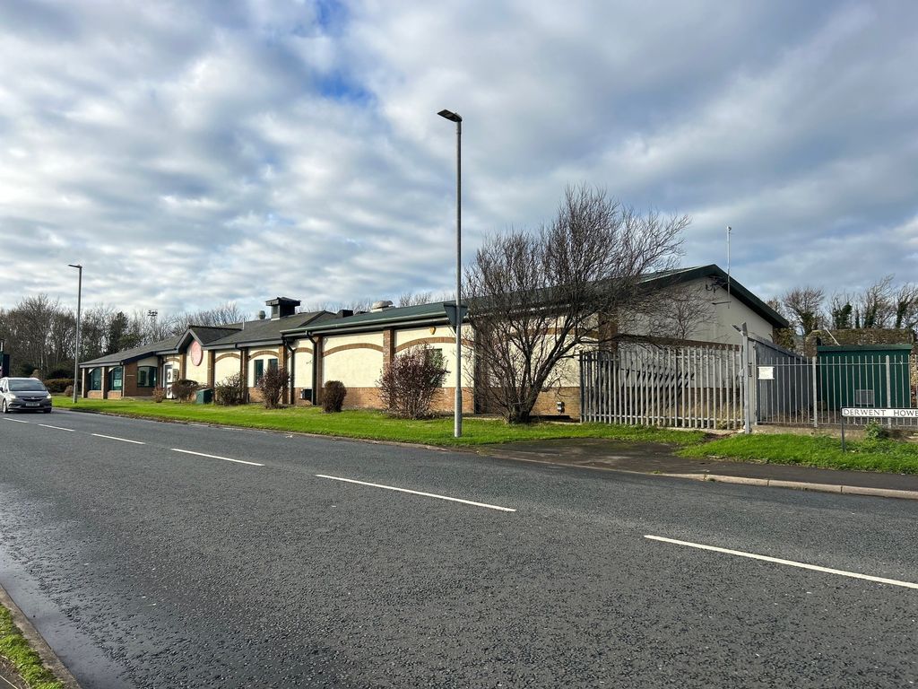 Property photo 2 of 10