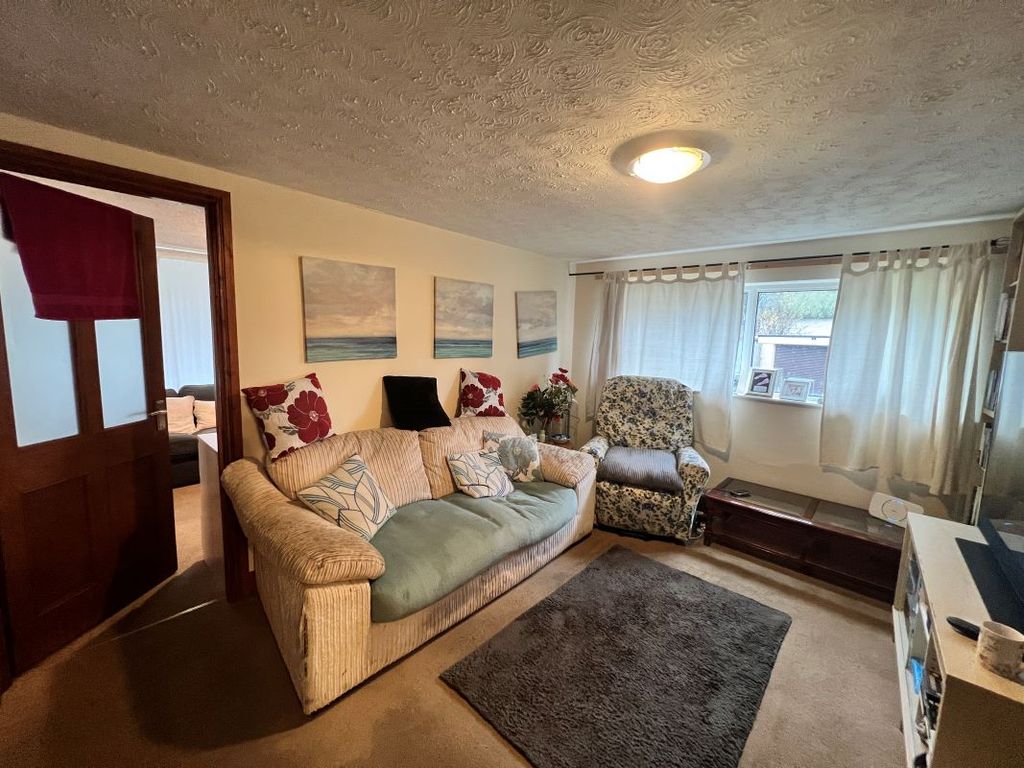 Property photo 2 of 6 Image 2