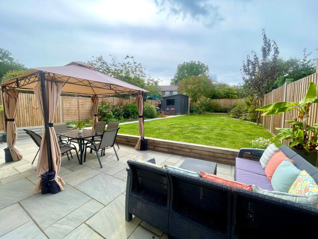 Property photo 2 of 43