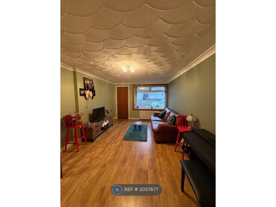 Property photo 1 of 7 Living-Room