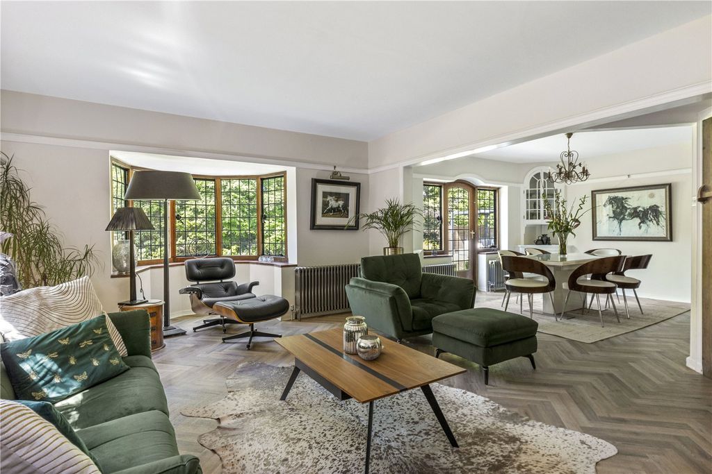 Property photo 2 of 41 Sitting Room/Dining