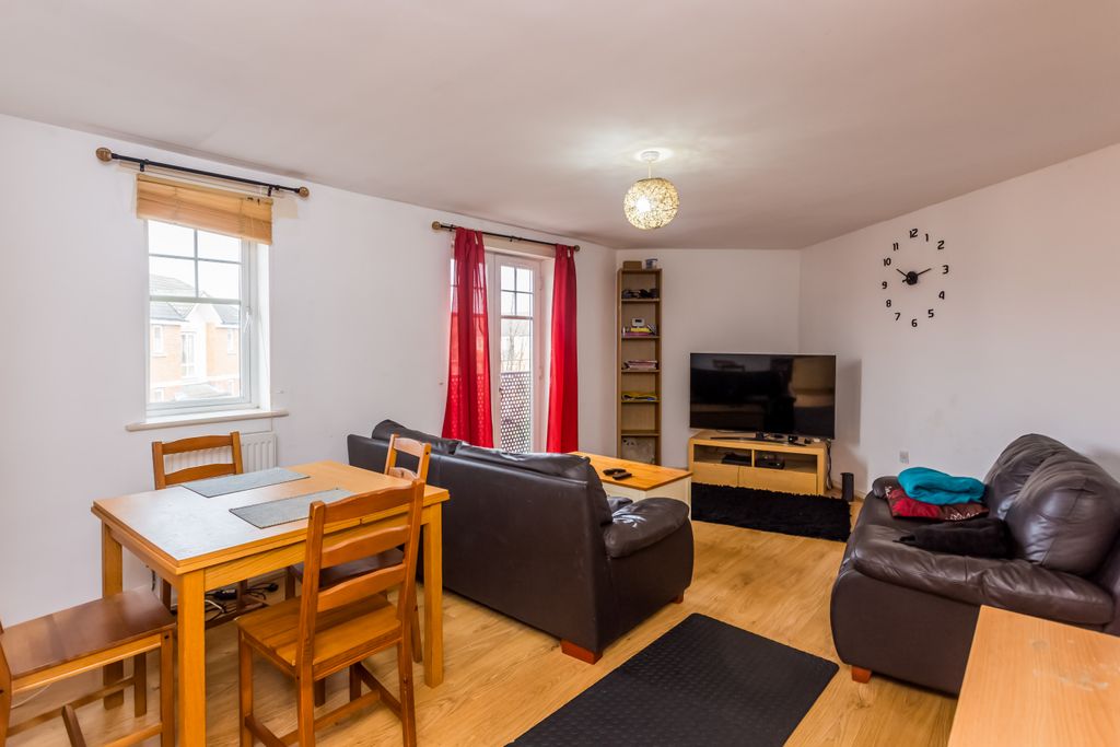 Property photo 2 of 13