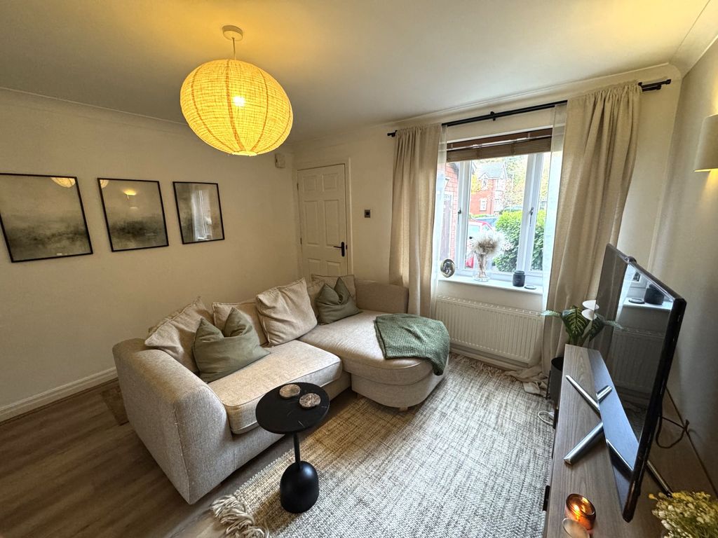 Property photo 3 of 9