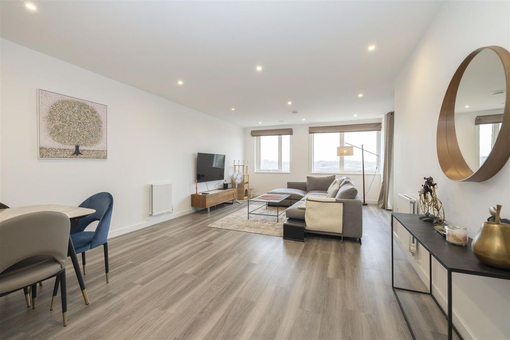 Property photo 2 of 24 11.Jpg