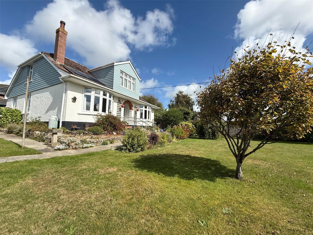 Property photo 3 of 22 Picture No. 28