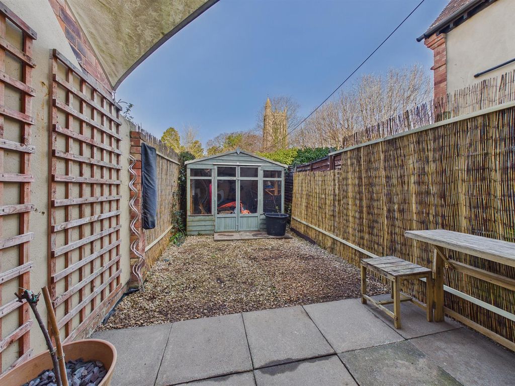 Property photo 2 of 12 Cam03972G0-Pr0291-Still004.Jpg