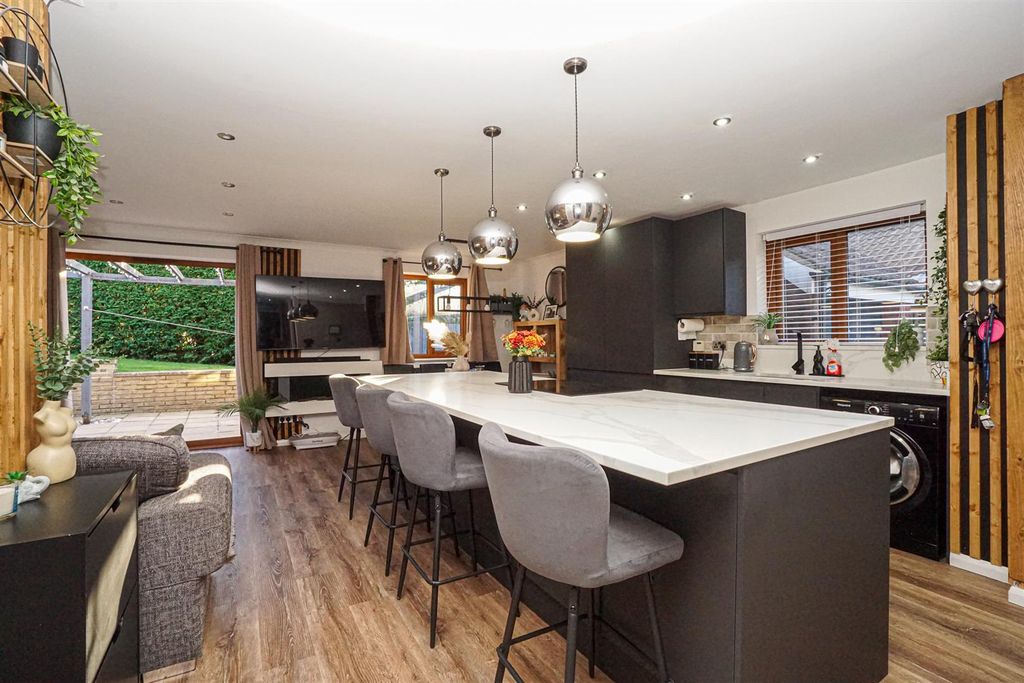 Property photo 2 of 34 Dsc07685_Alto.Jpg