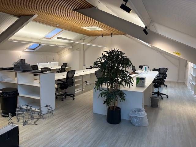 Property photo 3 of 4