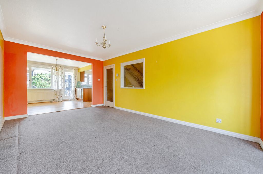 Property photo 2 of 13 1457493-2-69Fb7cc...