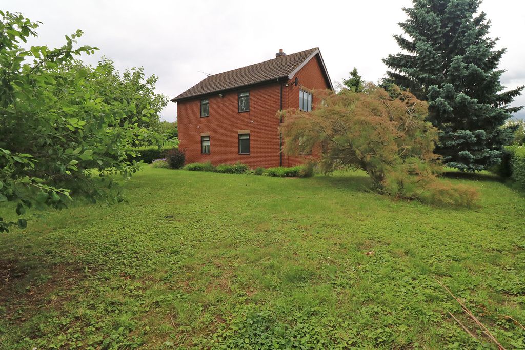 Property photo 3 of 11