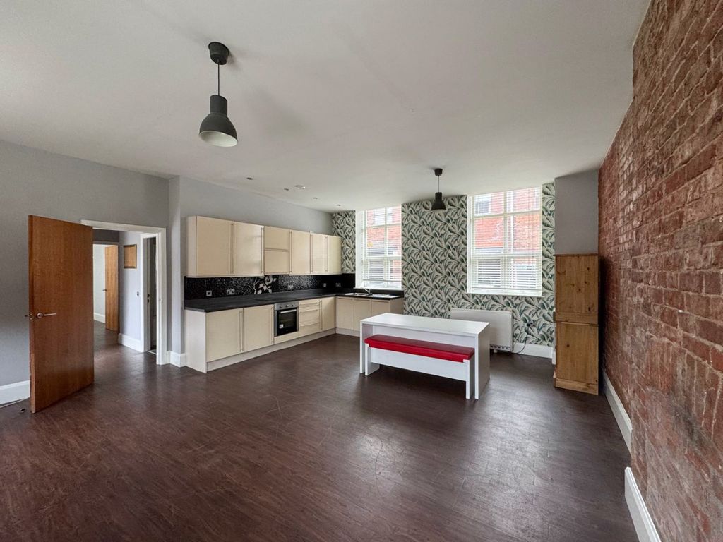 Property photo 3 of 10 4420564