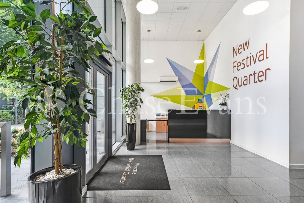 Property photo 2 of 9 Entrance