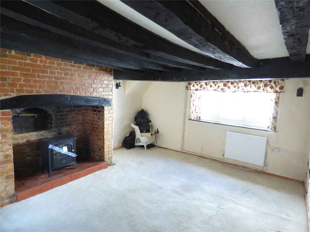 Property photo 2 of 16 Living Room