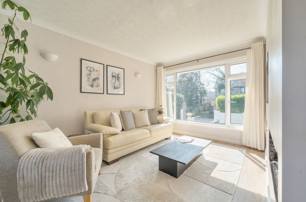 Property photo 2 of 23 1432879-8-69Be953...