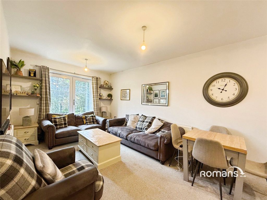 Property photo 3 of 7 Picture No. 01