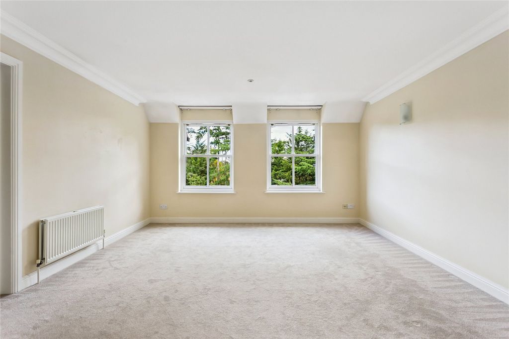 Property photo 3 of 14 Picture No. 06