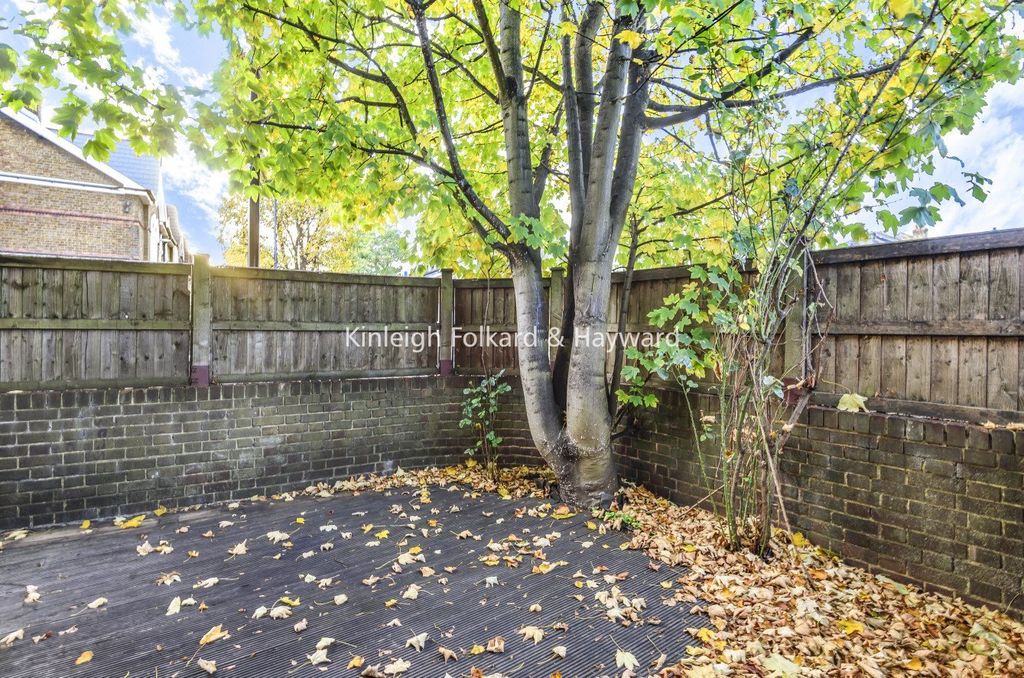 Property photo 3 of 10 Picture No. 05