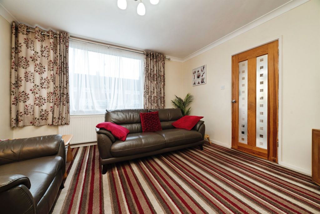 Property photo 2 of 21