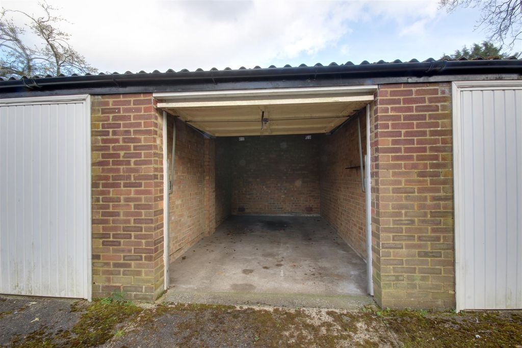 Property photo 2 of 4 2020-03-12 001 004-2020-03-12 001 006.Jpg