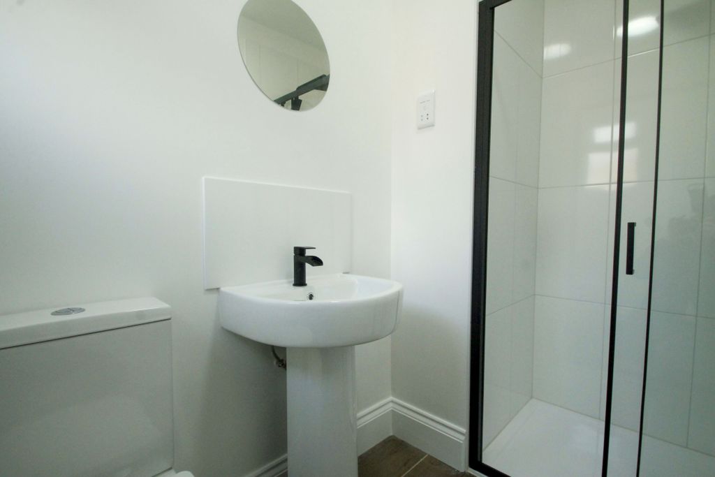 Property photo 2 of 3